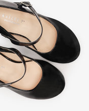 Load image into Gallery viewer, Patent Mary Jane Girls Block Heel