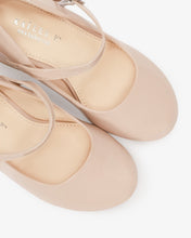 Load image into Gallery viewer, Patent Mary Jane Girls Block Heel