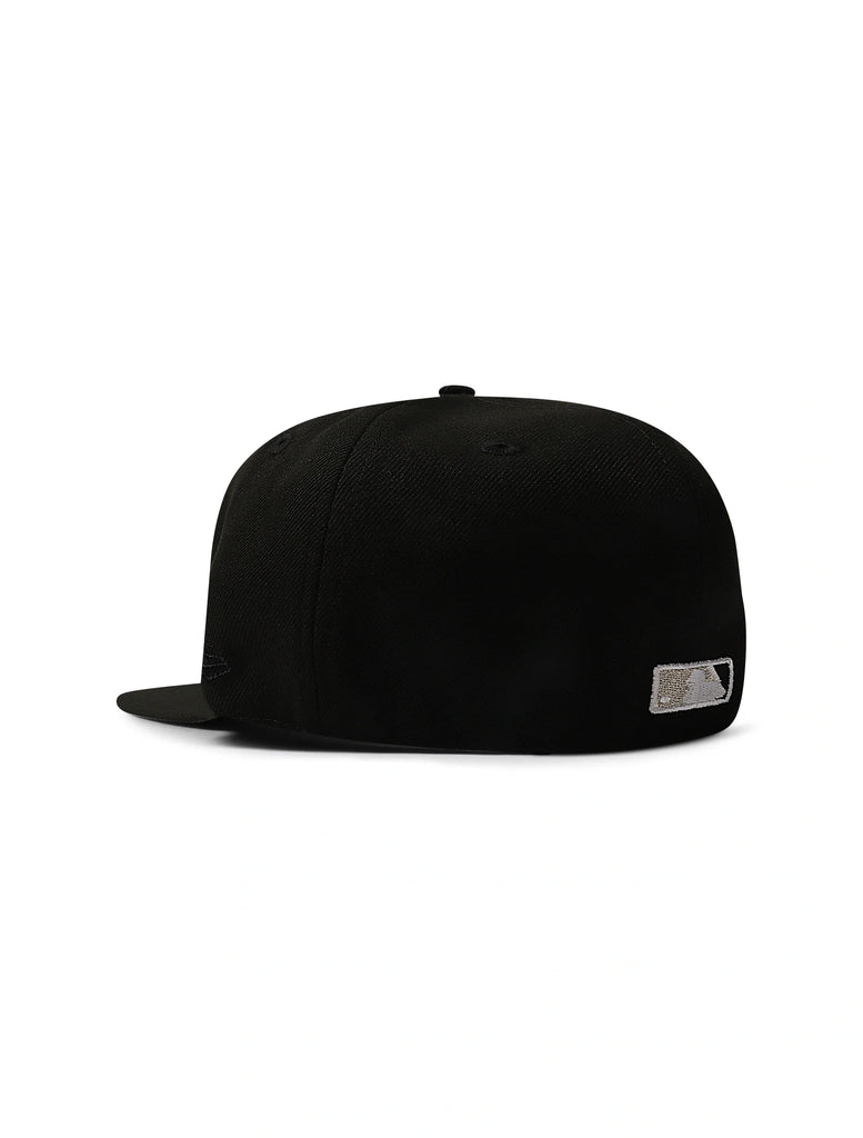 New Era 5950 Dodgers Side LA Metallic Script Hat - Black/Silver