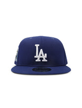 Load image into Gallery viewer, New Era 950 Back to Back Champs Snapback - Blue