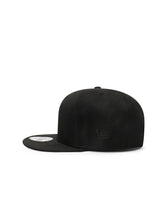 Load image into Gallery viewer, New Era 950 9x Champs Snapback - Black