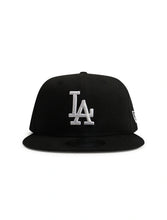 Load image into Gallery viewer, New Era 950 LA Dodgers Snapback - Black/White