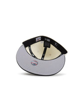 Load image into Gallery viewer, New Era 5950 New York Yankees World Series Patch Hat - Chrome/Navy