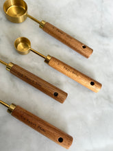 Load image into Gallery viewer, Montecito Acacia Wood and Gold Measuring Cups – Modern Kitchen Essentials
