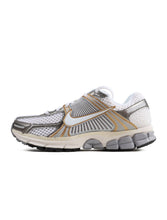 Load image into Gallery viewer, Nike Mens Zoom Vomero 5 - Platinum Tint/White
