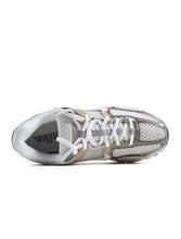 Load image into Gallery viewer, Nike Mens Zoom Vomero 5 - Platinum Tint/White