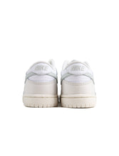 Load image into Gallery viewer, Nike (PS) Dunk Low - White/Light Silver