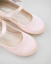 Load image into Gallery viewer, Girls Satin Mary Jane Block Heel
