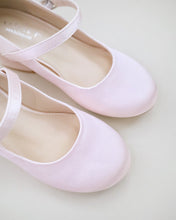 Load image into Gallery viewer, Girls Satin Mary Jane Block Heel