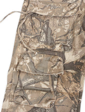 Load image into Gallery viewer, Smoke Rise Multi Cargo Pocket Slim Fit Jean - Hunting Camo