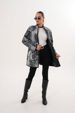 Load image into Gallery viewer, The Prado Reversible Black Leather Women Leather Jacket