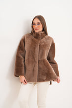Load image into Gallery viewer, The Belluna Camel Reversible Shearling Women Jacket