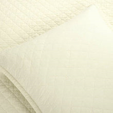 Load image into Gallery viewer, King/CAL King Lightweight Cotton Linen Ivory Reversible 3-PC Quilt Set