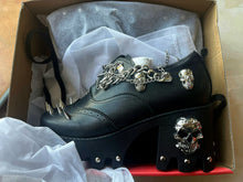 Load image into Gallery viewer, Skull Shoes With Spikes Women's