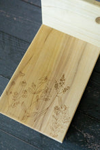 Load image into Gallery viewer, Vertical Cutting Board