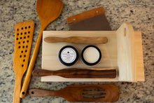 Load image into Gallery viewer, Vertical Cutting Board