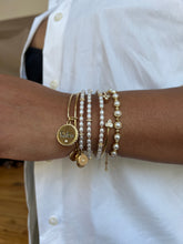 Load image into Gallery viewer, Freshwater Pearl Bracelet