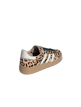 Load image into Gallery viewer, Adidas Womens Handball Spezial - Magic Beige