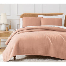 Load image into Gallery viewer, King/Cal King Lightweight Blush Ultra Soft 3-Piece Microfiber Quilt Set