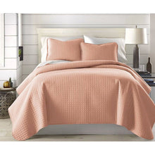 Load image into Gallery viewer, King/Cal King Lightweight Blush Ultra Soft 3-Piece Microfiber Quilt Set