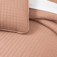 Load image into Gallery viewer, King/Cal King Lightweight Blush Ultra Soft 3-Piece Microfiber Quilt Set
