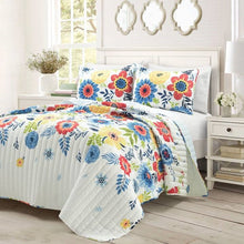 Load image into Gallery viewer, King size Lightweight Floral Navy Blue Coral White 3-Piece Polyester Quilt Set