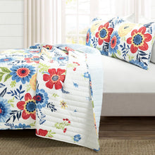 Load image into Gallery viewer, King size Lightweight Floral Navy Blue Coral White 3-Piece Polyester Quilt Set