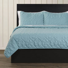 Load image into Gallery viewer, King Coastal Beach Starfish Seashell Seahorse Aqua Blue Teal 3-Piece Quilt Set