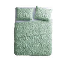 Load image into Gallery viewer, King Coastal Beach Starfish Seashell Seahorse Light Green Teal Quilt Set