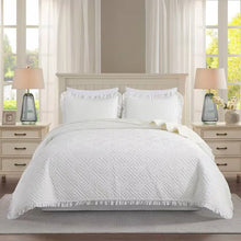 Load image into Gallery viewer, King size Ivory White Velvet Microfiber Polyester Reversible 3-Piece Quilt Set