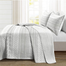 Load image into Gallery viewer, King size Scandinavian Chevron Grey White Reversible Cotton Quilt Set