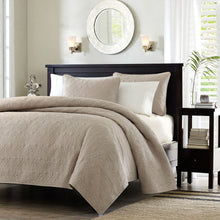 Load image into Gallery viewer, Full / Queen size Khaki Light Brown Tan Coverlet Quilt Set with 2 Shams