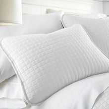 Load image into Gallery viewer, King/Cal King Lightweight White Ultra Soft 3-Piece Microfiber Quilt Set