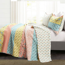 Load image into Gallery viewer, King size Blue Yellow Pink Ivory Boho Floral Reversible Lightweight Quilt Set