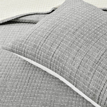 Load image into Gallery viewer, King Size 3-Piece Reversible Cotton Yarn Woven Coverlet Set in Grey Cream