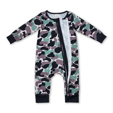 Load image into Gallery viewer, Green camo long sleeves baby boy zipper romper
