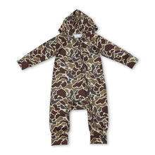 Load image into Gallery viewer, Long sleeves dark brown camo zipper baby hooded romper