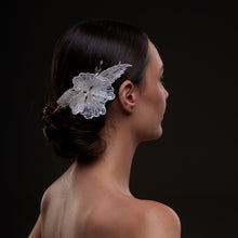 Load image into Gallery viewer, Bridal Flower &amp; Leaf Side Comb