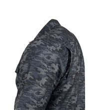 Load image into Gallery viewer, Men's Dot Camo UV Vented Fishing Shirt