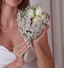 Load image into Gallery viewer, Proposal Flower Holder, Bridal Bouquet Holder