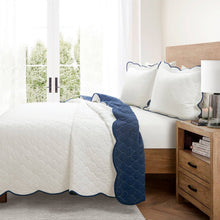 Load image into Gallery viewer, King size White Navy Scalloped Edge Reversible Lightweight Quilt Set