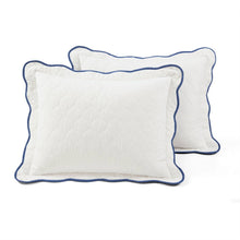 Load image into Gallery viewer, Full/Queen White Navy Scalloped Edge Reversible Thin Light Quilt Set