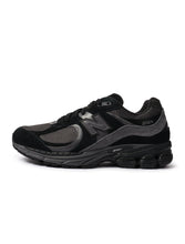 Load image into Gallery viewer, New Balance  Mens 2002R Shoes - Black
