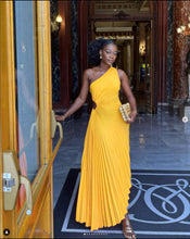 Load image into Gallery viewer, Popular Slim One Shoulder Cutout Pleated Dress