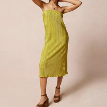 Load image into Gallery viewer, Solid Color Pleated Tube Top Backless Maxi Dress Summer Casual Loose Dress Women