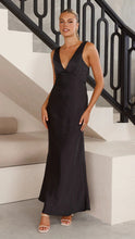 Load image into Gallery viewer, Women Dress Solid Color V neck Slim Fit Sexy Dress Evening Dress