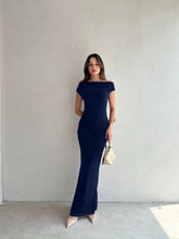 Load image into Gallery viewer, Summer Women Clothing Simple Intellectual Slant Shoulder Tight High Waist Pleated Split Dress