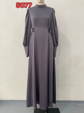Load image into Gallery viewer, Autumn Waist Solid Color Long Sleeve Slim Fit Belt Retro Dress