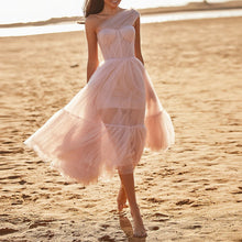 Load image into Gallery viewer, Autumn Winter Women Princess Dress Sleeveless Dress Banquet Dress Host