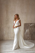 Load image into Gallery viewer, Spring Summer Women Dress Sexy V-neck Sleeveless with Tail Wedding Dress Formal Dress